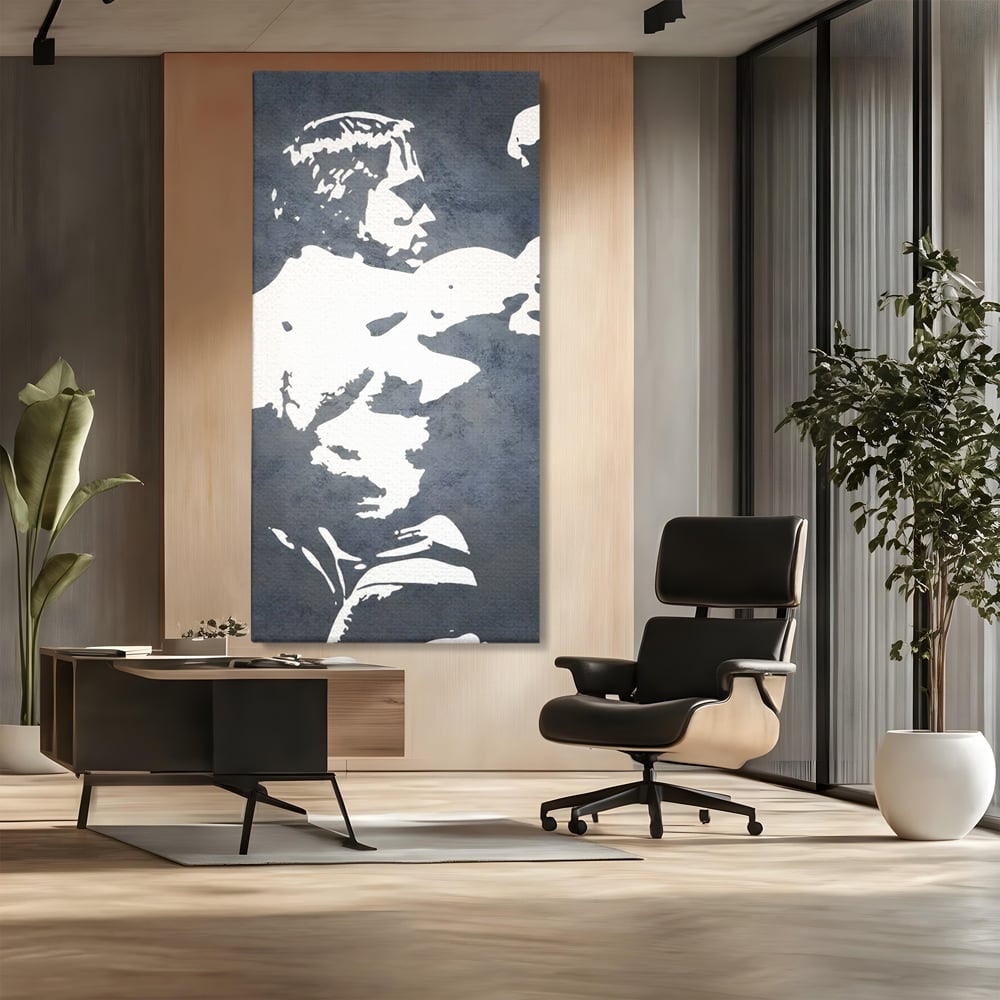 Tablou canvas cu tablou canvas cu portret stilizat, fara rama, pe sasiu de lemn, pe perete intr-un birou